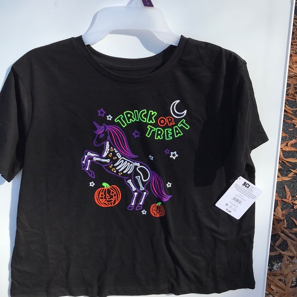 NWT Way to Celebrate! Halloween Unicorn Skeleton Black SS Tee Trick or Treat XXL
